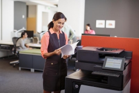 HP Color LaserJet Enterprise Flow M880z+ multifunctionele printer, Printen, kopiëren, scannen, faxen, Invoer voor 200 vel; Print